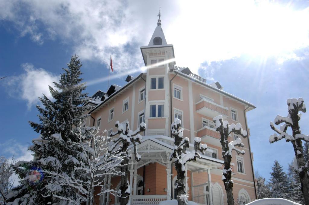 Romantik Hotel Schweizerhof & Spa Flims Exterior photo